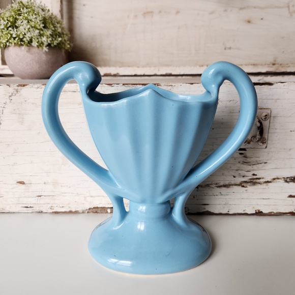 Camark Pottery 404 Blue Double Handle Trophy Vase- 1930s Retro Pottery- Art Deco - Picture 10 of 10